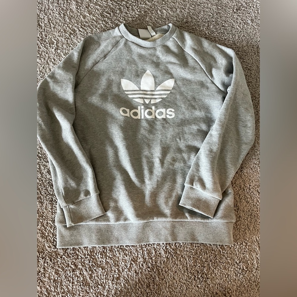 Men’s Adidas sweatshirt